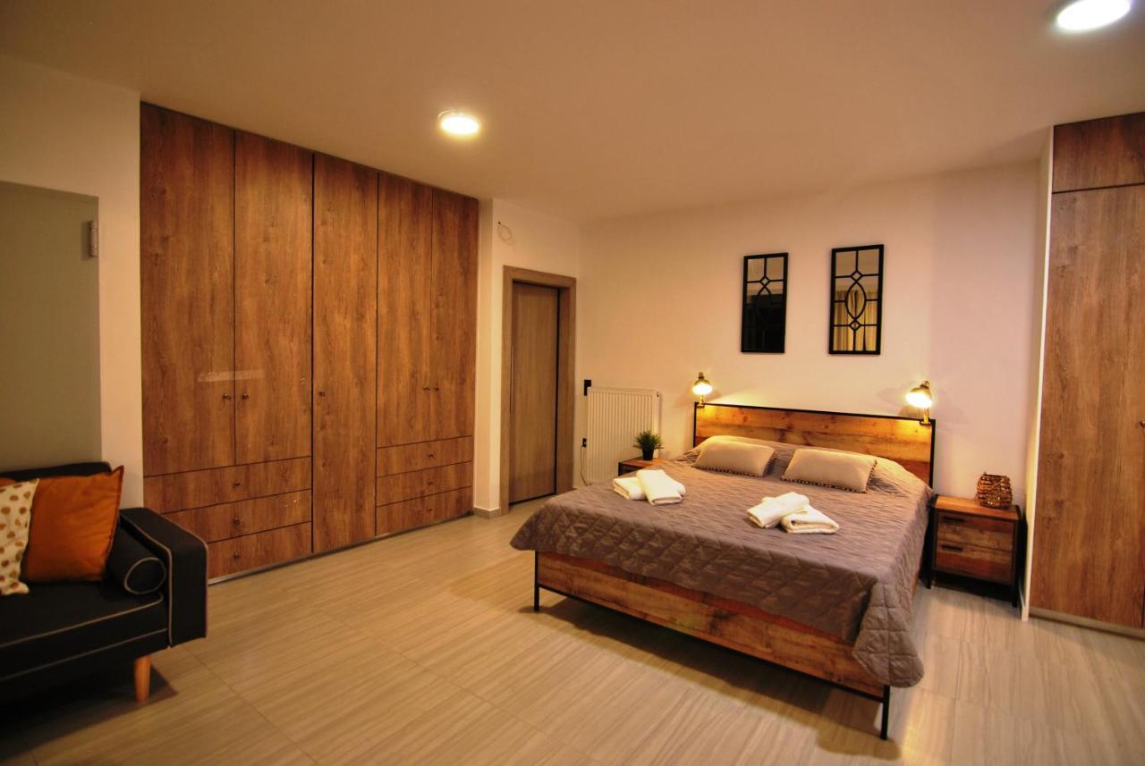 Brand New Cozy Basement Apartment Argosztóli Kültér fotó