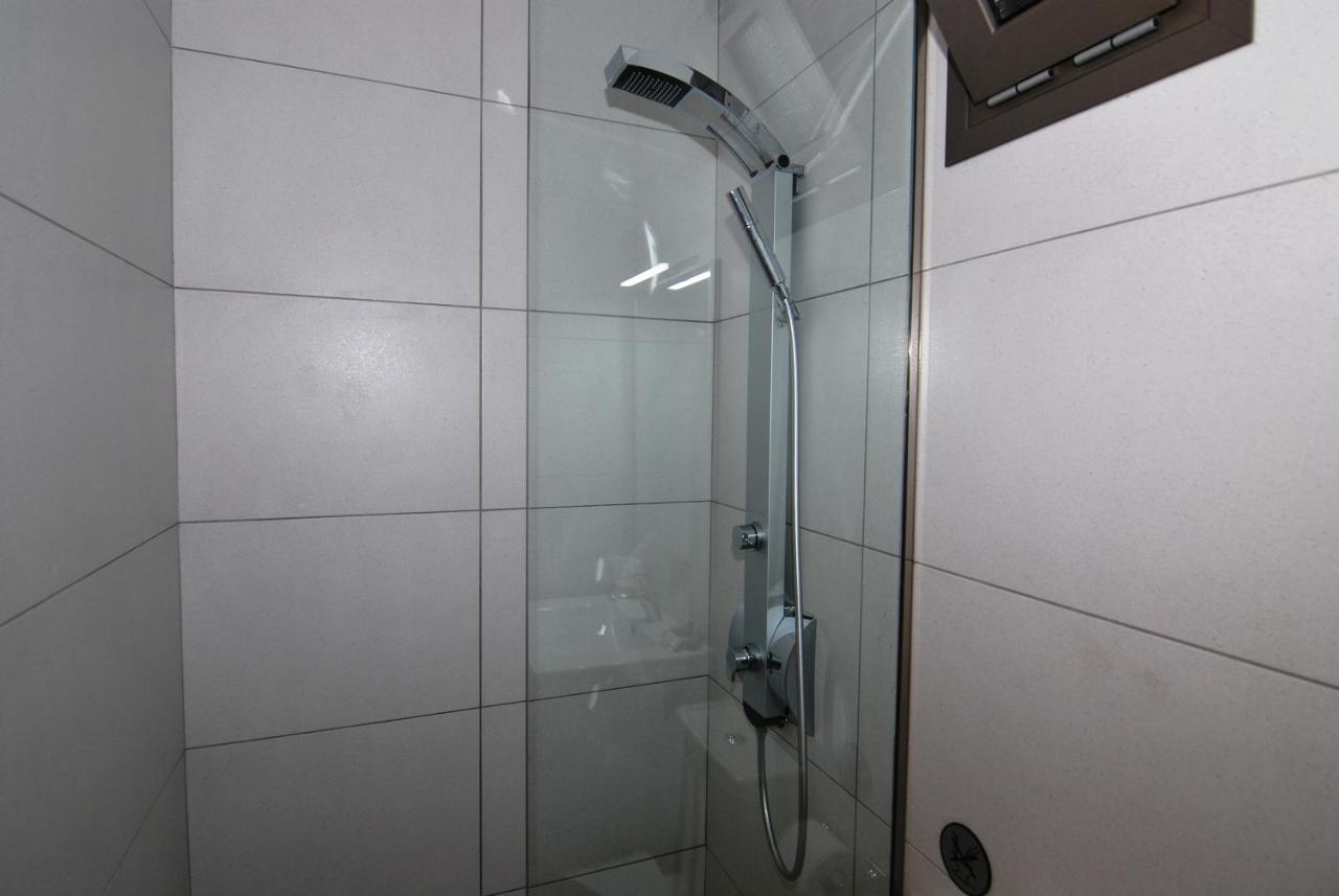 Brand New Cozy Basement Apartment Argosztóli Kültér fotó